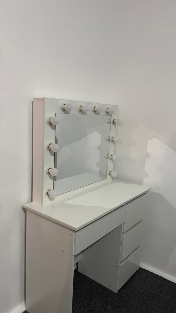 Image #2 from Alexandra