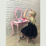 Set Masa de toaleta pentru copii Elza, roz, cu oglinda si taburet, 71x50x108 cm