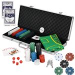 Set de Poker Complex cu 500 de jetoane, covoras verde, 2 seturi de carti, 5 zaruri, in servieta aluminiu