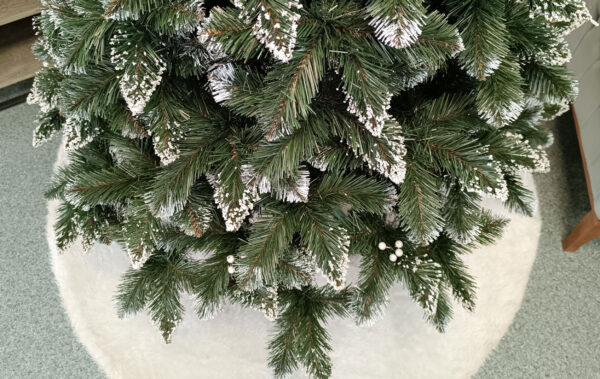 Brad artificial Christmas Deluxe by Sersimo, Crystal nins cu merisoare, 2D, 220cm - imagine 7