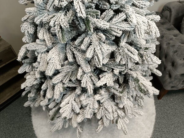 Brad artificial Christmas Deluxe by Sersimo, Kovalivska nins, 3D, 250cm - imagine 15