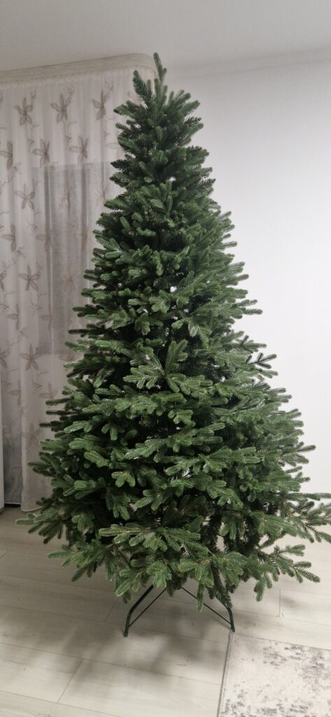 Image #1 from Madalina