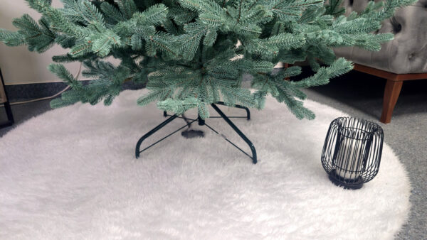 Brad artificial Christmas Deluxe by Sersimo, Viena Select argintiu, integral 3D, 210cm - imagine 9