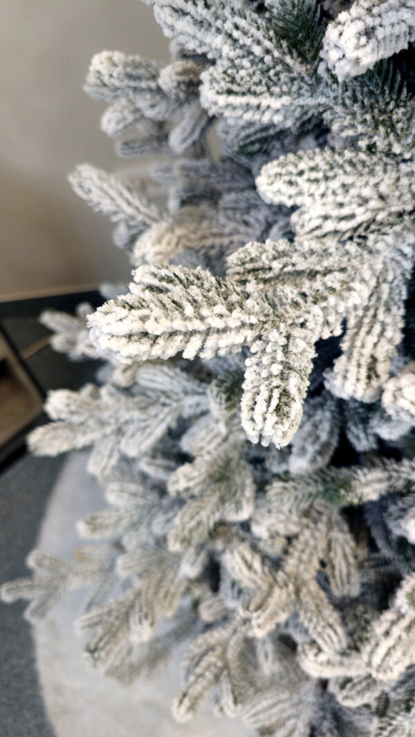 Brad artificial Christmas Deluxe by Sersimo, Viena Select nins, integral 3D, 180cm - imagine 8