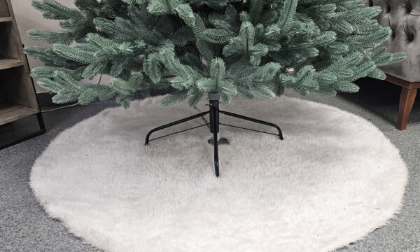 Brad artificial Christmas Deluxe by Sersimo, Laponia Select argintiu, integral 3D, 210cm - imagine 7