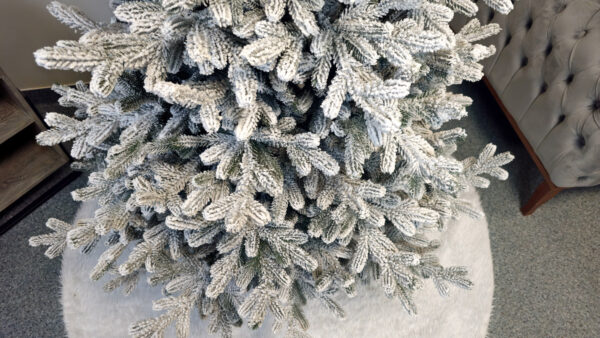 Brad artificial Christmas Deluxe by Sersimo, Viena Select nins, integral 3D, 180cm - imagine 15