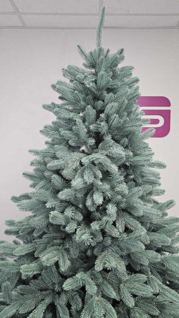 Brad artificial Christmas Deluxe by Sersimo, Laponia Select argintiu, integral 3D, 210cm - imagine 10