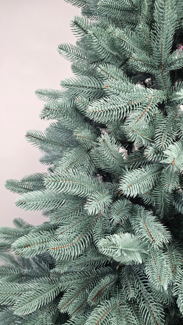 Brad artificial Christmas Deluxe by Sersimo, Laponia Select argintiu, integral 3D, 210cm - imagine 12