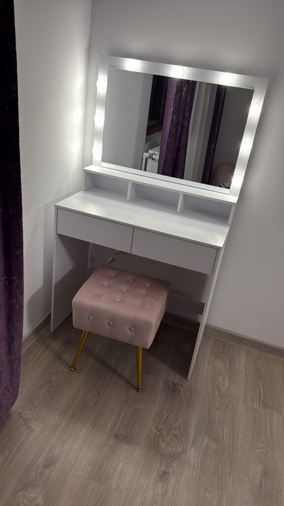 Image #1 from Ionela