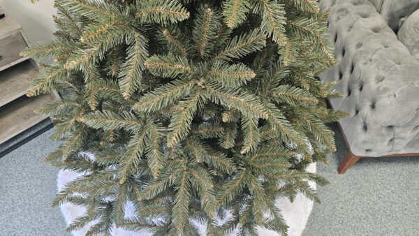 Brad artificial Christmas Deluxe by Sersimo, Caucazian Premium, 2D, 220cm - imagine 2