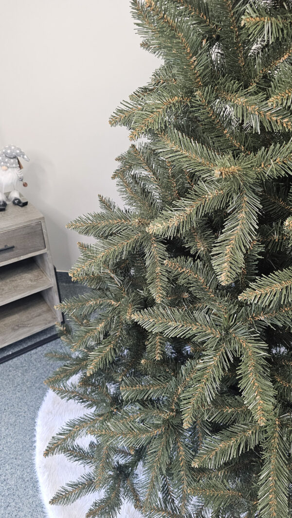 Brad artificial Christmas Deluxe by Sersimo, Caucazian Premium, 2D, 220cm - imagine 6