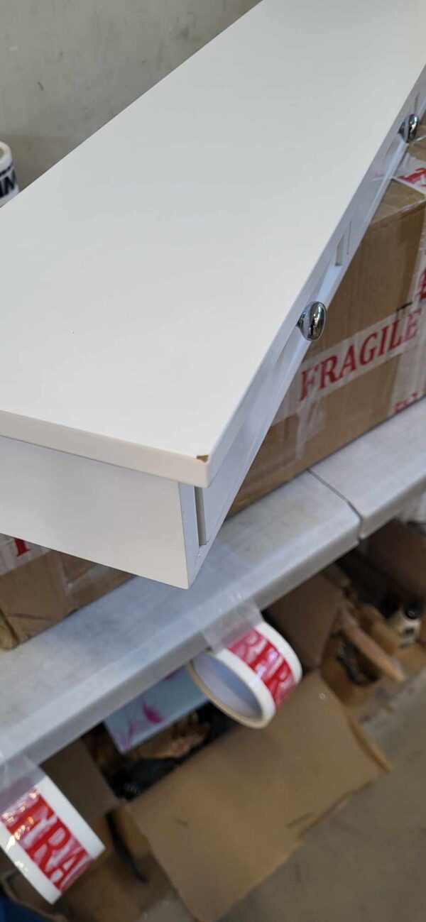RESIGILAT: SONGMICS Raft de perete plutitor cu 3 sertare, din MDF lucios, 80x15x10 cm, alb - imagine 3