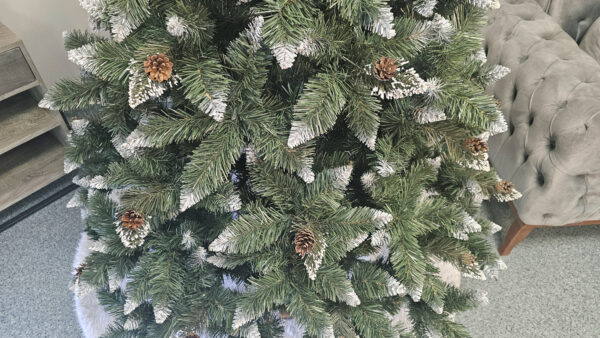 Brad artificial Christmas Deluxe by Sersimo, Daimond Premium, 2D, 220cm - imagine 7