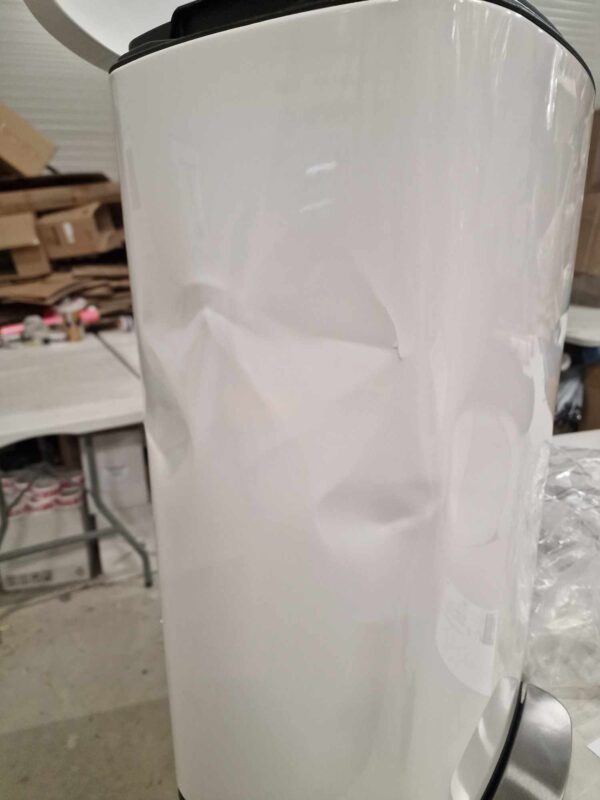RESIGILAT: SONGMICS Cos de gunoi din otel cu pedala, galeata interioara plastic, capac inchidere lenta, 50L, 43x32x66cm, alb - imagine 3
