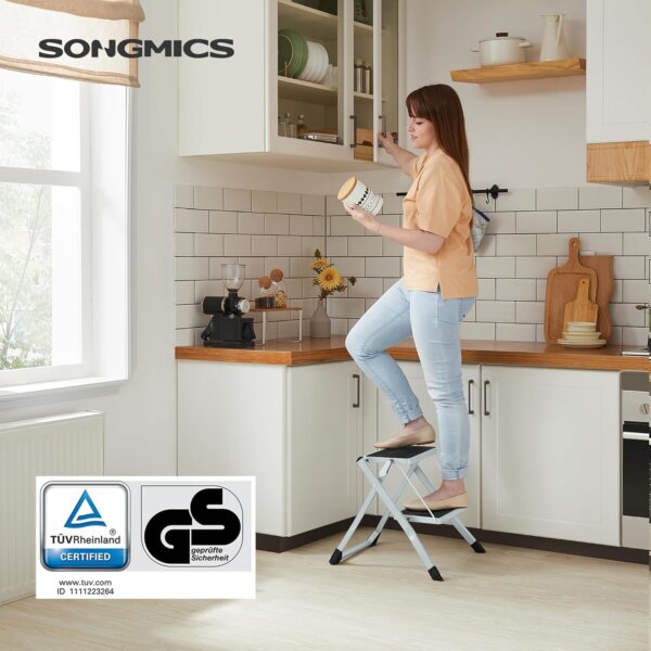 SONGMICS Scara pliabila cu 2 trepte, sarcina 150 kg, otel, 50x60x44 cm, alb si negru - imagine 2