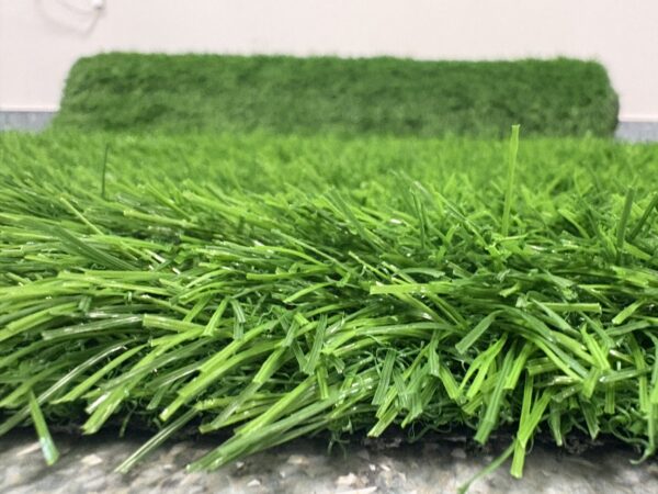 Covor Iarba Artificiala, Tip Gazon, Verde, 30 mm, 5 mp, 100×500 cm - imagine 10