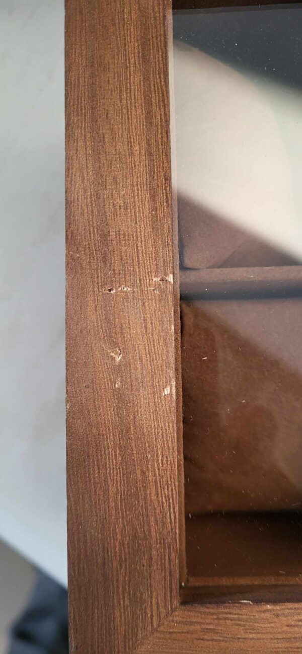 RESIGILAT: SONGMICS Cutie de ceasuri din lemn masiv, 8 compartimente si sertar bijuterii, 19x27x13cm, nuc rustic - imagine 5
