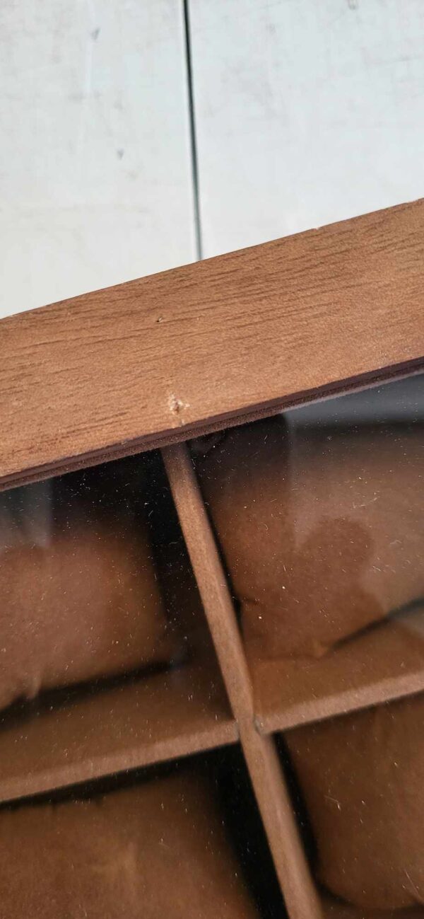 RESIGILAT: SONGMICS Cutie de ceasuri din lemn masiv, 8 compartimente si sertar bijuterii, 19x27x13cm, nuc rustic - imagine 4