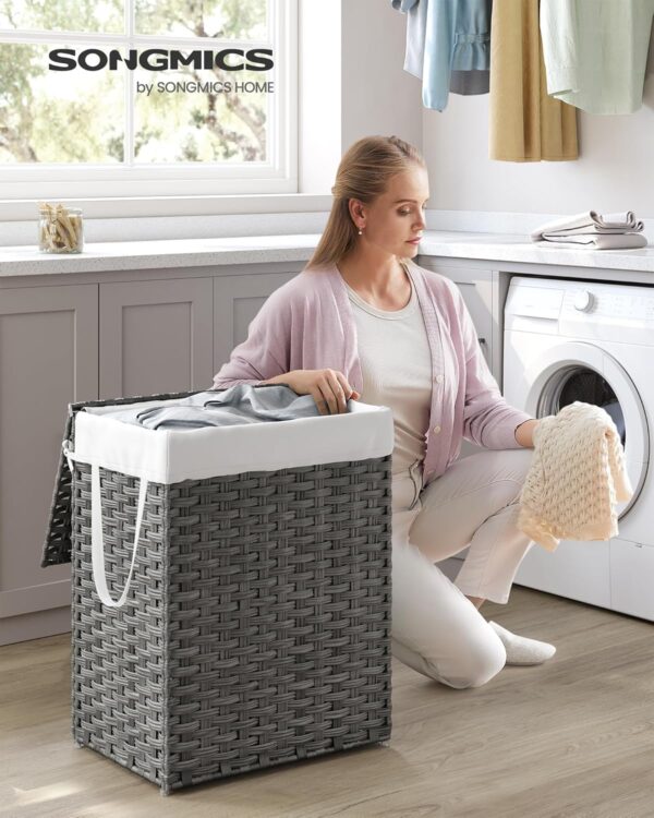 SONGMICS Cos rufe cu capac, ratan sintetic si sac detasabil, 90 L, 46x33x60 cm, gri - imagine 7