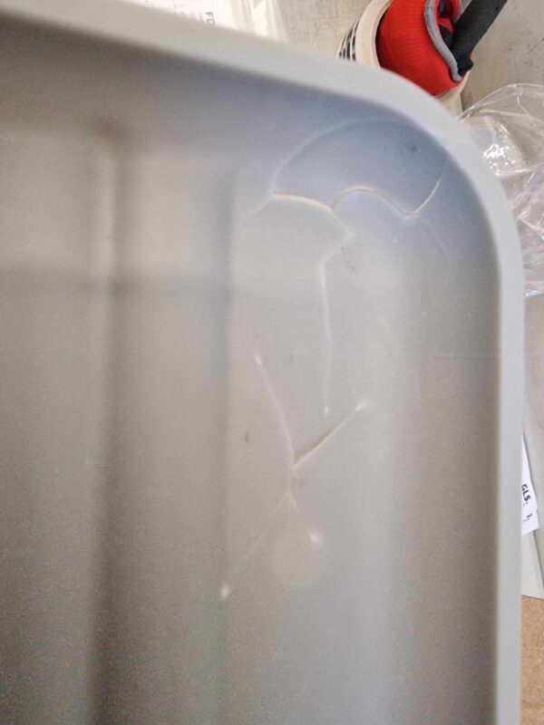 RESIGILAT: Uscator de vase cu suport tacamuri, din otel, cu tava de scurgere, manere lemn, 42x32x15cm, gri - imagine 4
