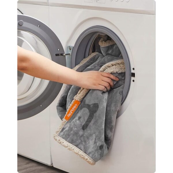 FEANDREA Patura impermeabila XXL pentru caini, fleece si flanel, fata dubla, 203x152 cm, gri - imagine 3