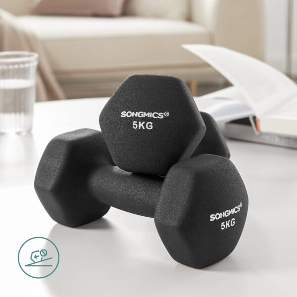 SONGMICS Set gantere hexagonale 2x5 kg, fonta cu invelis neopren, maner ergonomic antialunecare, negru - imagine 4