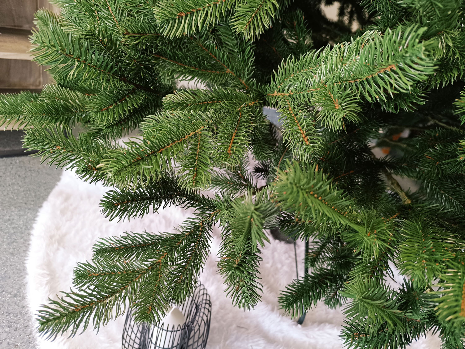 Brad artificial Christmas Deluxe by Sersimo, Kovalivska verde, 3D, 250cm - imagine 4