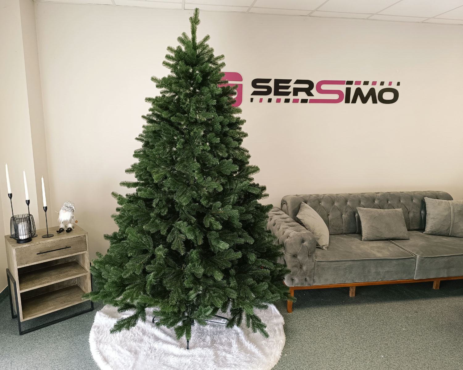 Brad artificial Christmas Deluxe by Sersimo, Kovalivska verde, 3D, 250cm - imagine 3