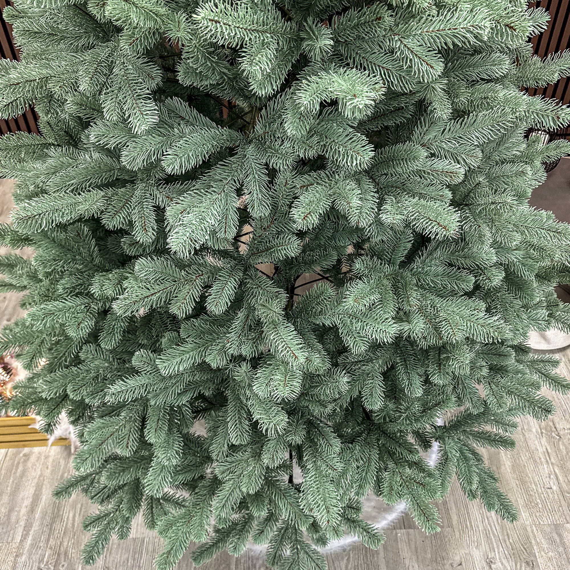 Brad artificial Christmas Deluxe by Sersimo, Kovalivska argintiu, 3D, 250 cm - imagine 2