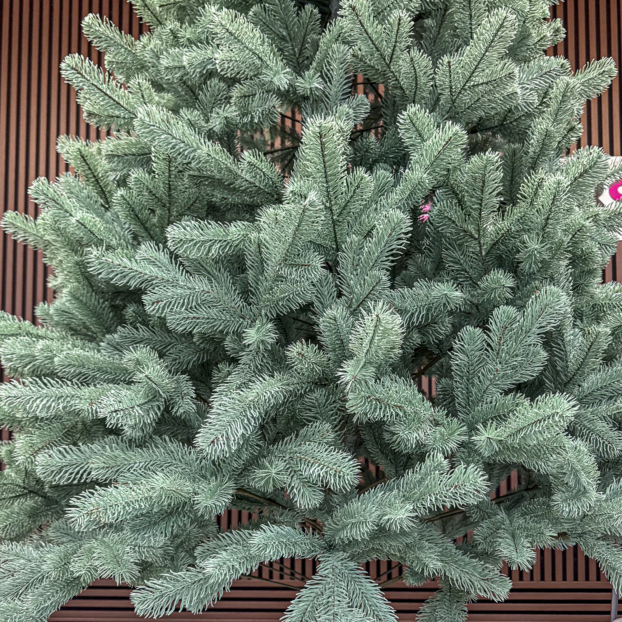 Brad artificial Christmas Deluxe by Sersimo, Kovalivska argintiu, 3D, 250 cm - imagine 8