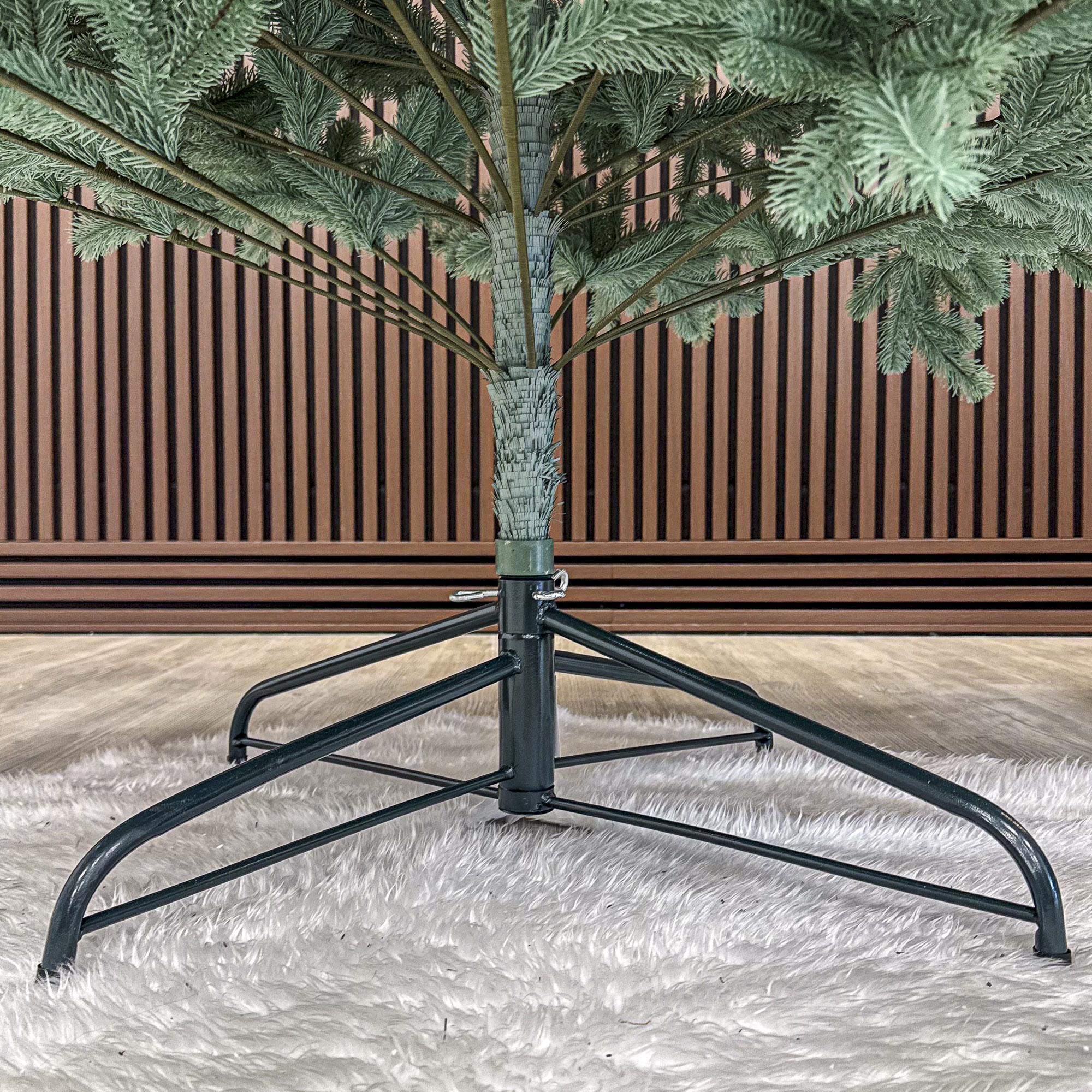 Brad artificial Christmas Deluxe by Sersimo, Kovalivska argintiu, 3D, 250 cm - imagine 9