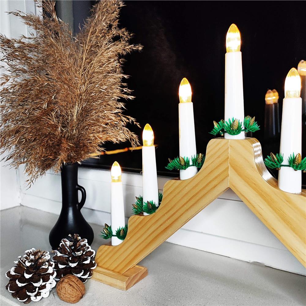 Sfesnic decorativ LED cu 7 lumanari si coronite verzi, alimentare baterii, 40x31 cm, maro si alb - imagine 17