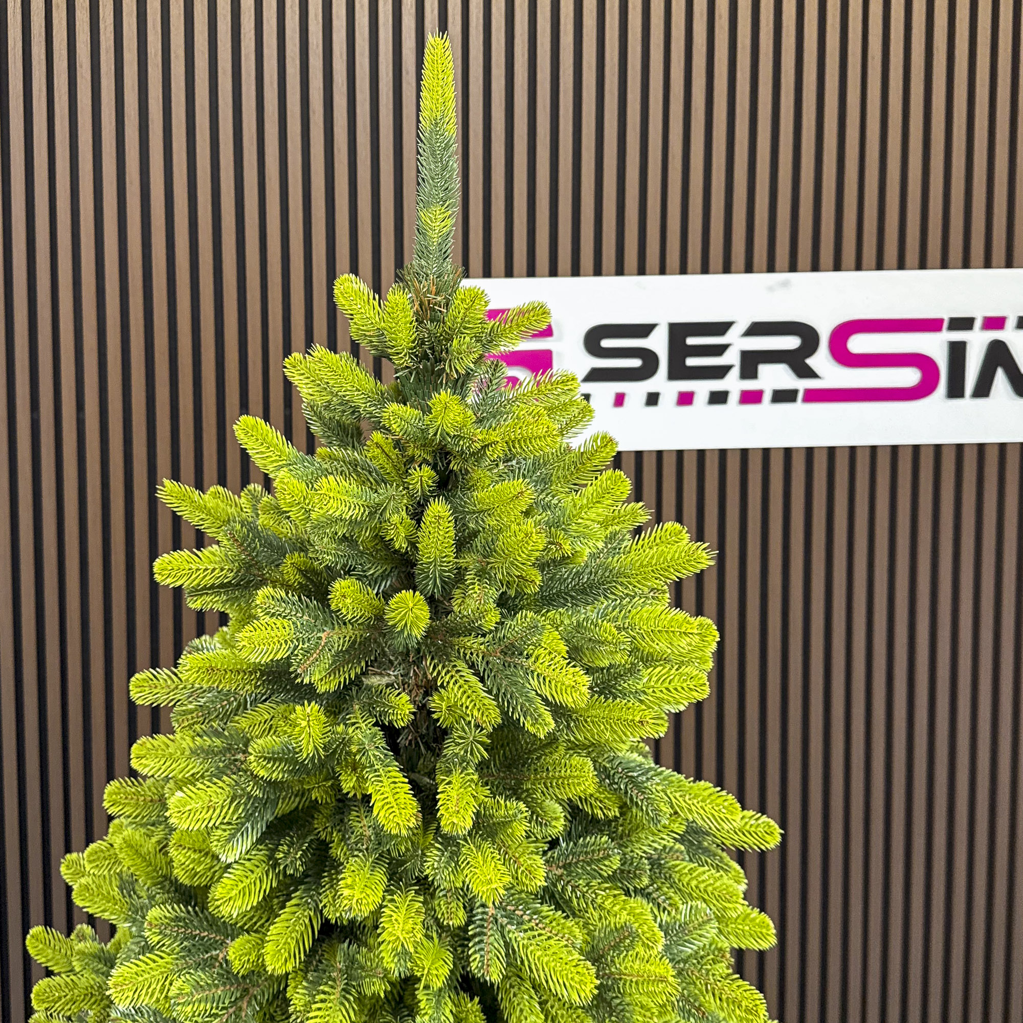 Brad artificial Christmas Deluxe by Sersimo, Polar Spring Select, integral 3D, 180 cm - imagine 9