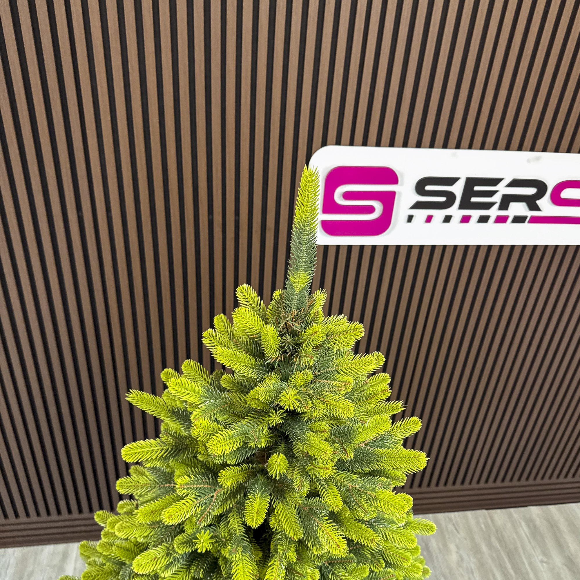 Brad artificial Christmas Deluxe by Sersimo, Polar Spring Select, integral 3D, 180 cm - imagine 2