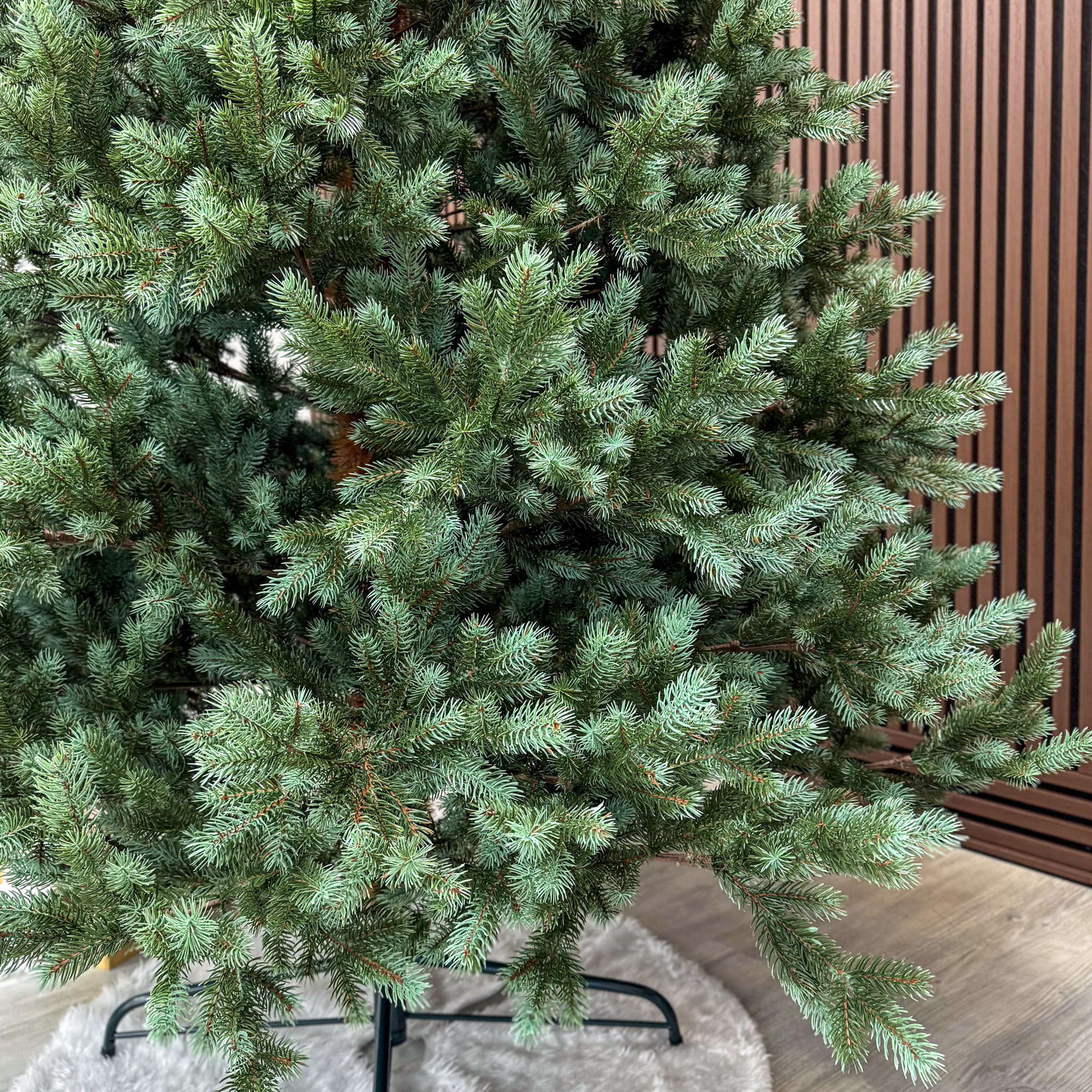 Brad artificial Sersimo, Hollandia, verde cu varfuri argintii, integral 3D, 250 cm - imagine 7