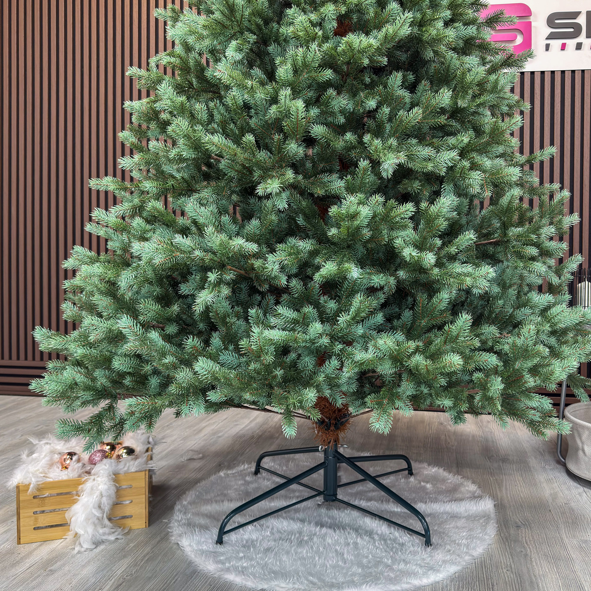 Brad artificial Sersimo, Hollandia, verde cu varfuri argintii, integral 3D, 250 cm - imagine 15