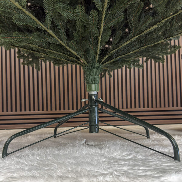 Brad artificial Christmas Deluxe by Sersimo, Viena Select, integral 3D, 300 cm - imagine 6