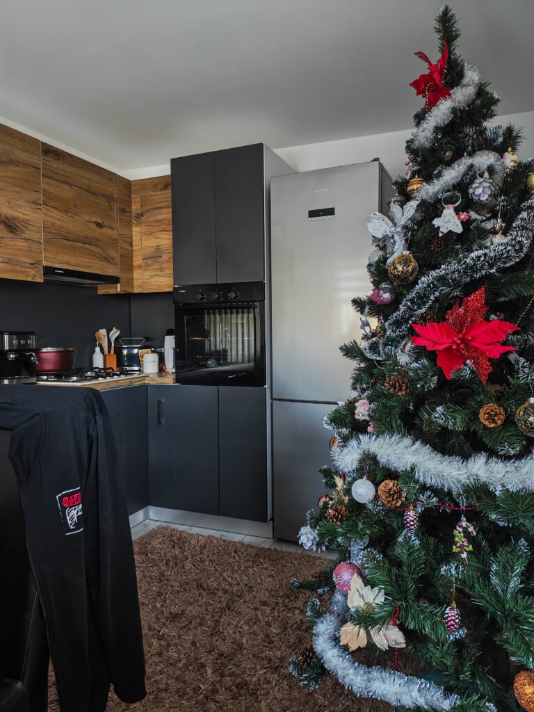 Image #1 from Iuliana Andrei