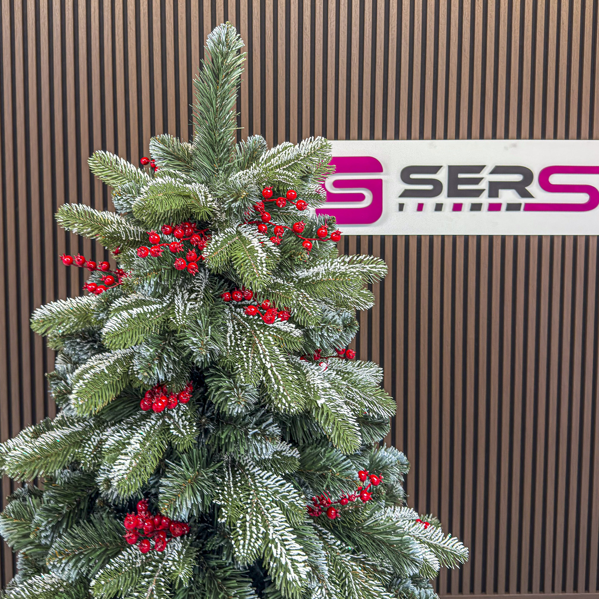 Brad artificial Sersimo, Alexima Elite, verde nins cu merisoare, mix 2D+3D, 230 cm - imagine 6