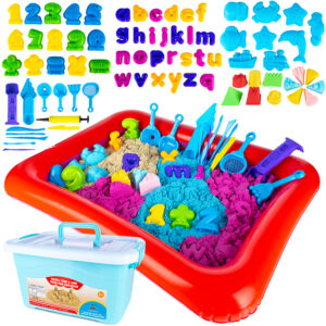Set nisip kinetic XXL pentru copii cu 4.5kg nisip colorat, 75 forme, tavita gonflabila 55x41x7 cm