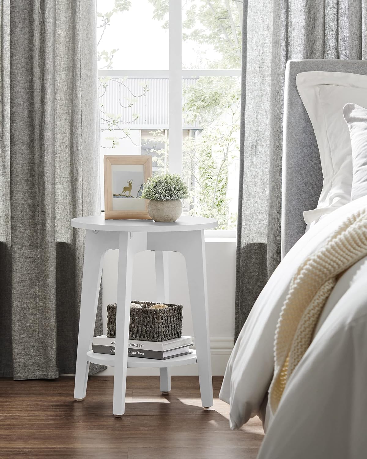 VASAGLE Masuta laterala rotunda cu raft inferior, pentru living sau dormitor, stil modern, 40x40x50 cm, alb - imagine 2