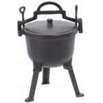 Ceaun vanatoresc din fonta, cu capac si picioare pentru gatit in aer liber, 5L, 25x42 cm, negru