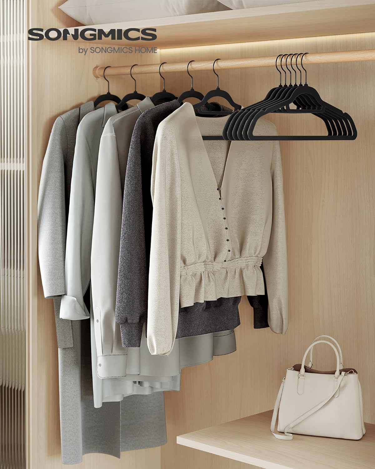 SONGMICS Set de 50 de umerase pentru haine, anti-alunecare cu catifea, bara de cravata si carlig pivotant, 43,5 cm, negru - imagine 6