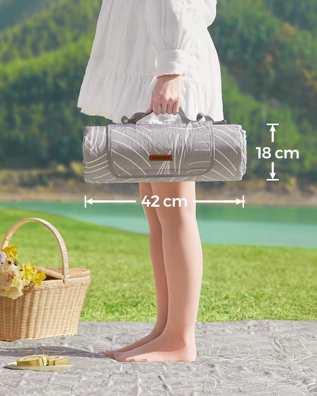 SONGMICS Patura picnic impermeabila 200x200 cm, cu ancore de fixare, pliabila, lavabila, multistrat, kaki cu model tropical - imagine 2