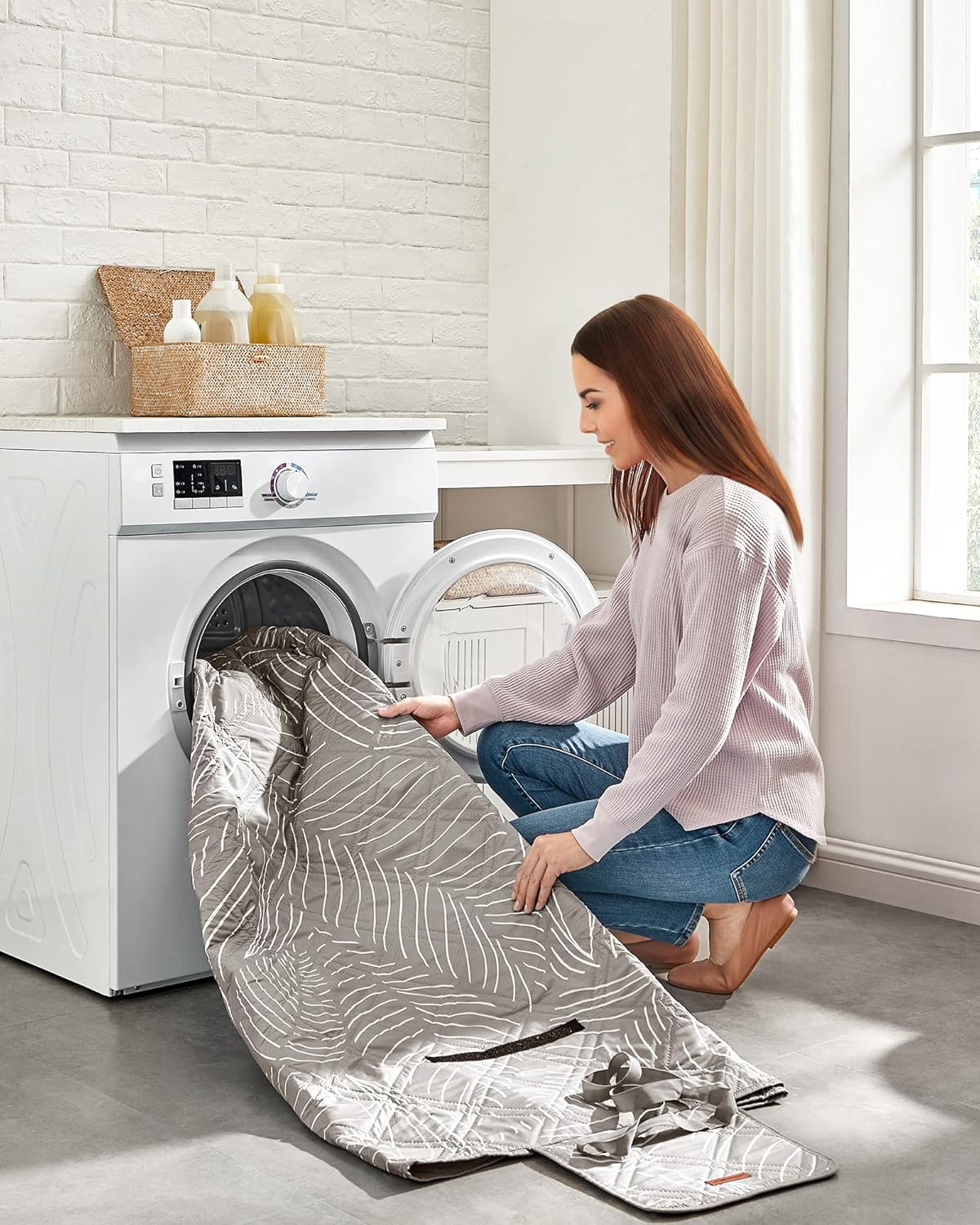 SONGMICS Patura picnic impermeabila 200x200 cm, cu ancore de fixare, pliabila, lavabila, multistrat, kaki cu model tropical - imagine 6