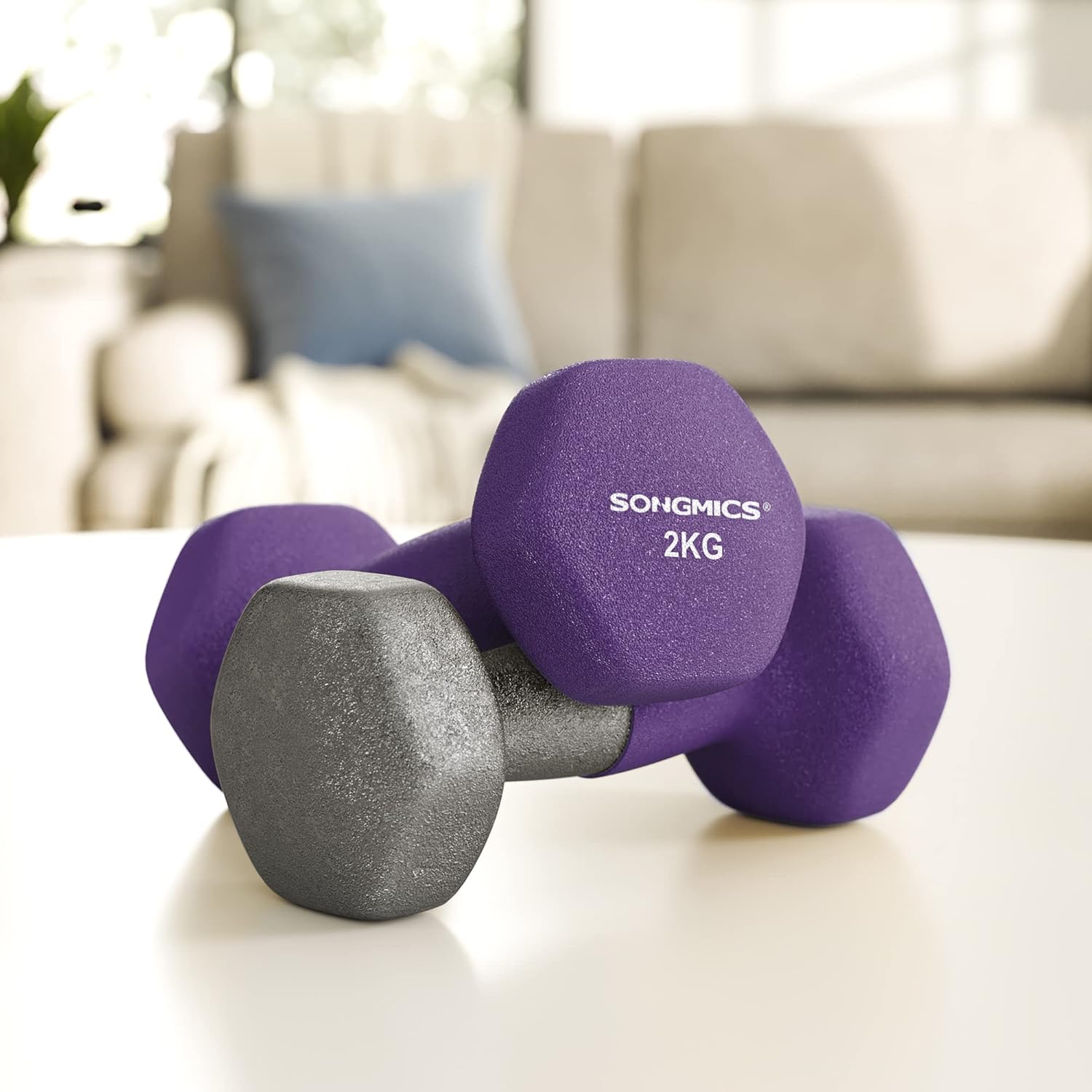 SONGMICS Set gantere hexagonale 2x2 kg, fonta cu invelis neopren, maner ergonomic antialunecare, mov - imagine 6