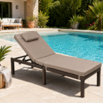 SONGMICS Sezlong gradina cu saltea groasa si tetiera, ratan PE si metal, maxim 150 kg, 195x65x40 cm, maro