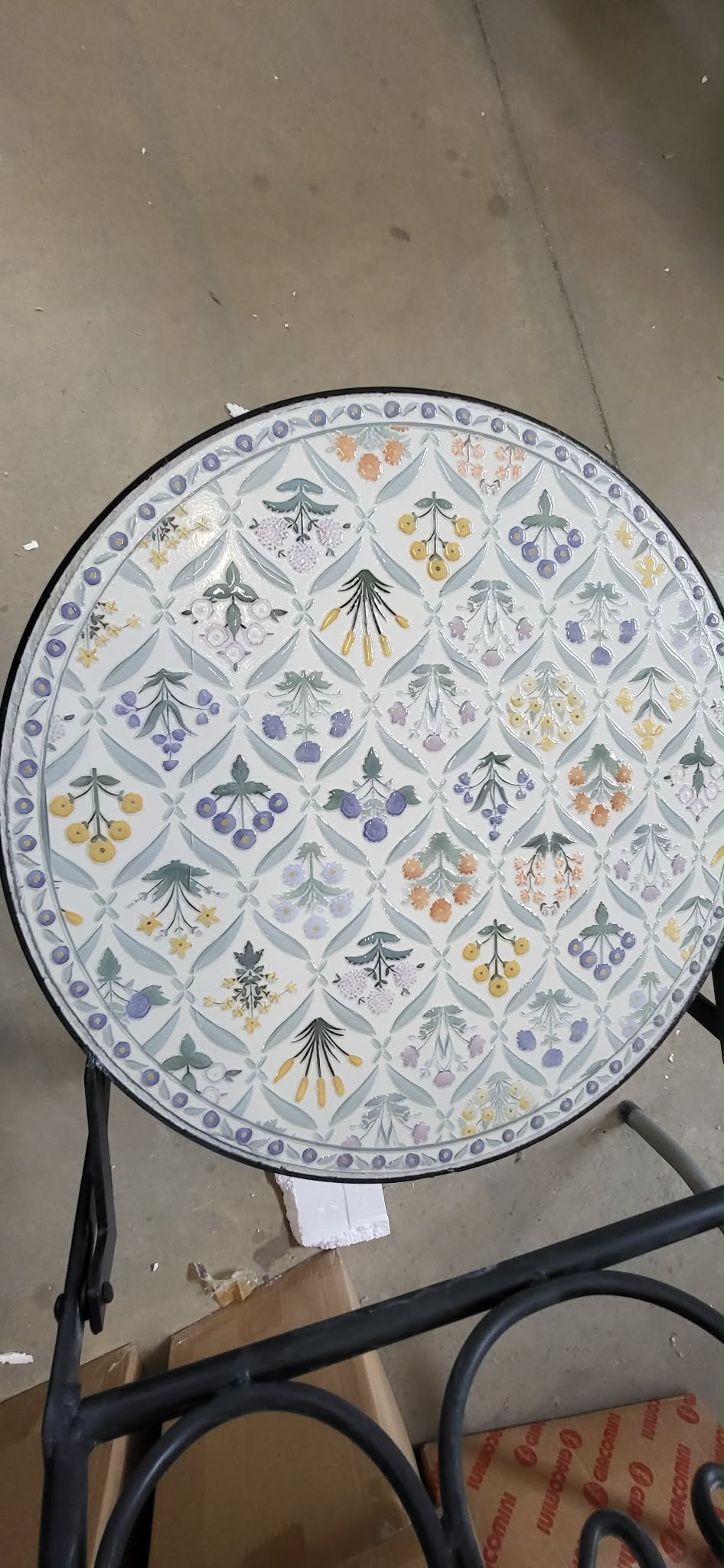 RESIGILAT: Set mobilier gradina Louloudia 3 piese, masa si 2 scaune pliabile, mozaic decorativ, metal, multicolor - imagine 5