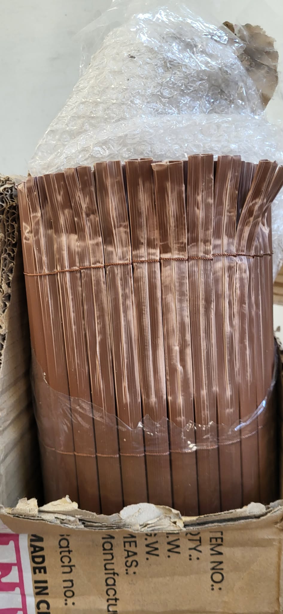 RESIGILAT: Panou de gard pentru intimitate in gradina, lamele PVC ce imita bambusul, protectie UV, 500x160 cm, maro - imagine 5