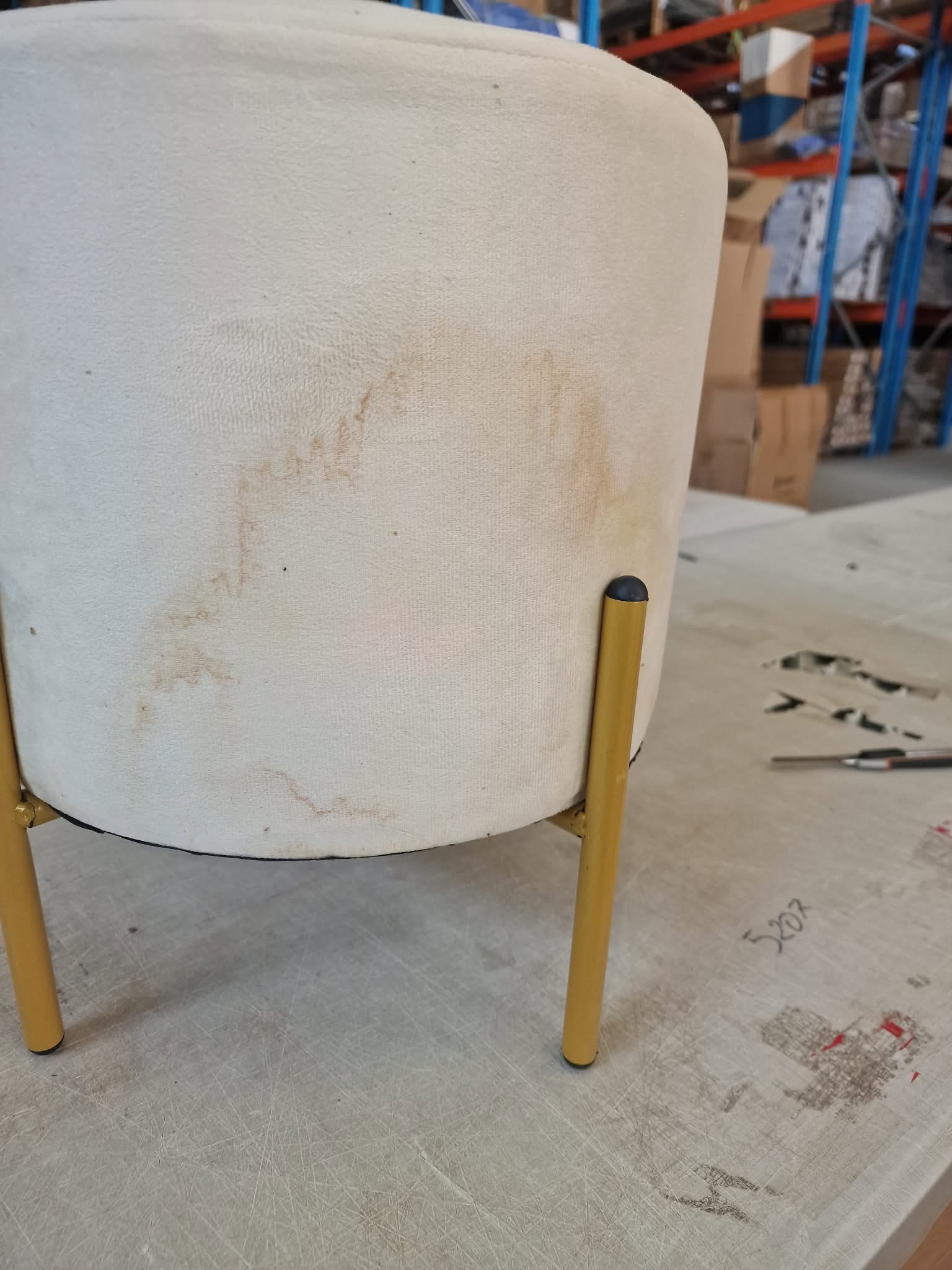RESIGILAT: Taburet rotund, tapitat cu stofa, picioare otel, sarcina 100kg, 28x42cm, crem - imagine 5